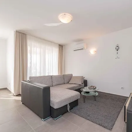 Apartment In Privlaka - Zadar Riviera 41333 Privlaka (Zadar)